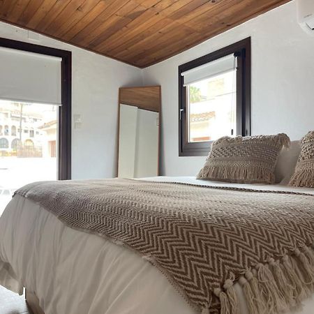 Carmela Apartment. อัลมูเญการ์ ภายนอก รูปภาพ