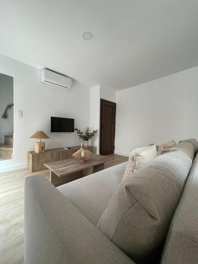 Carmela Apartment. อัลมูเญการ์ ภายนอก รูปภาพ
